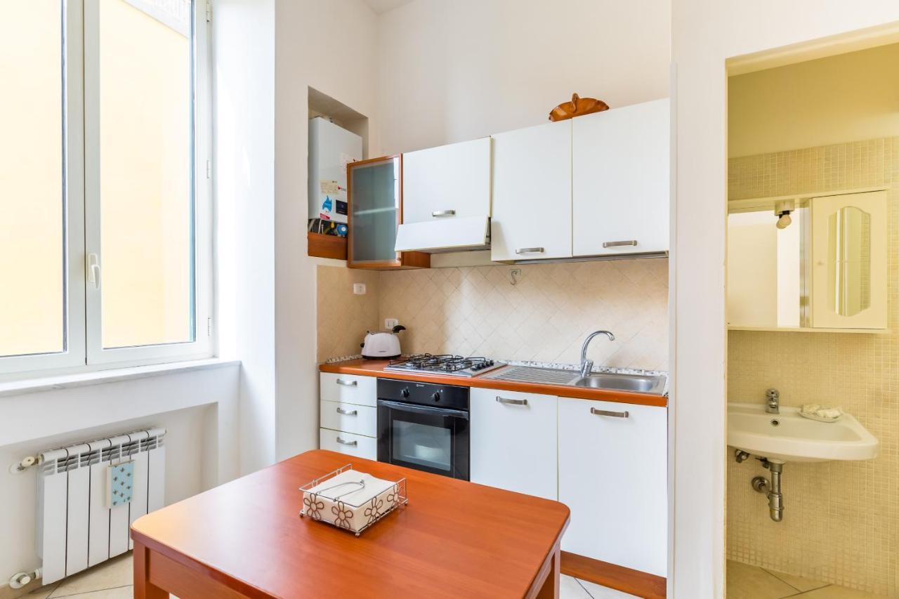 Orsola Comfort House By Napoliapartments Екстериор снимка