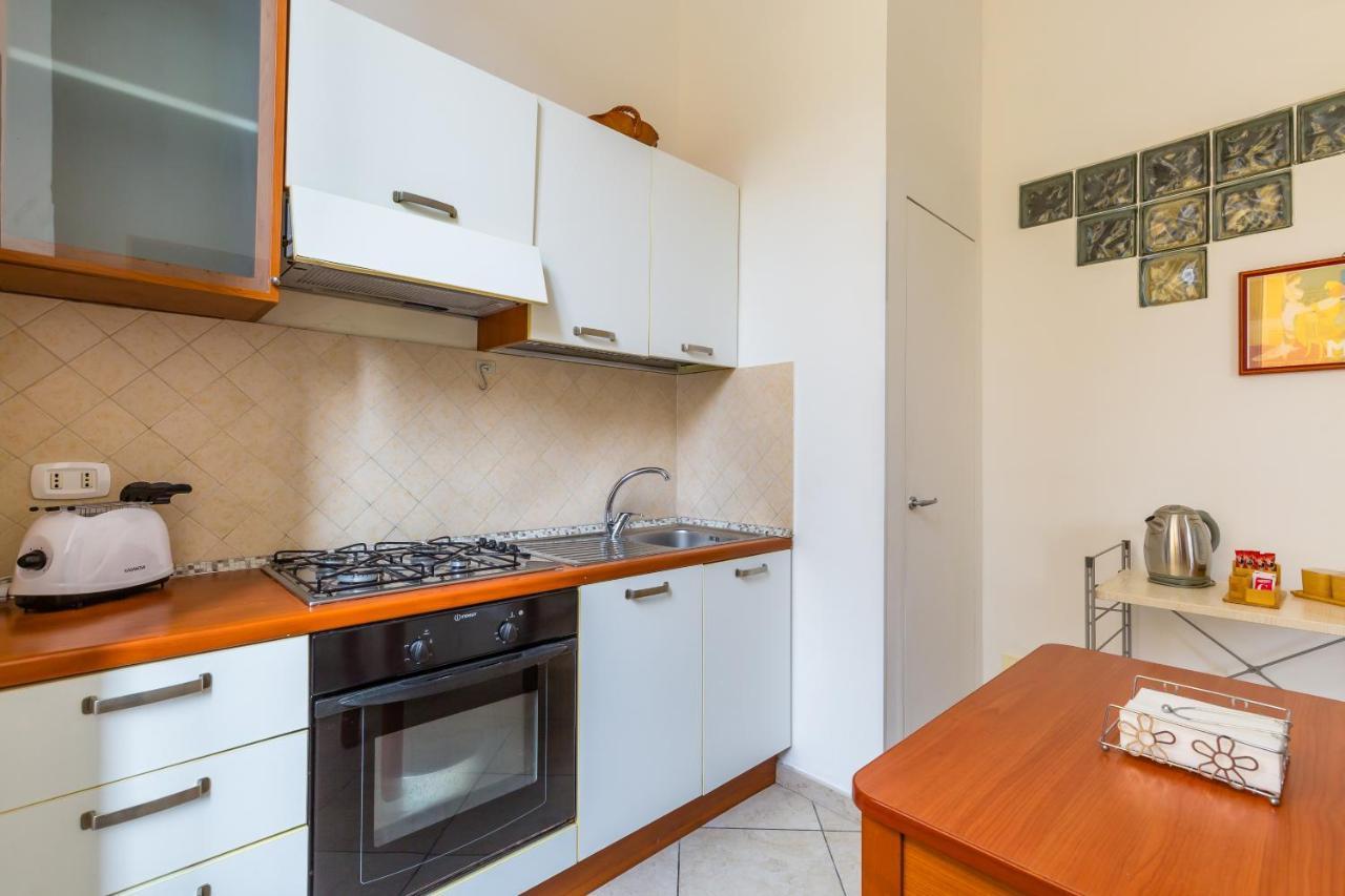 Orsola Comfort House By Napoliapartments Екстериор снимка